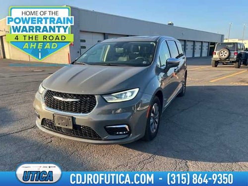 2022 Chrysler Pacifica Hybrid Limited