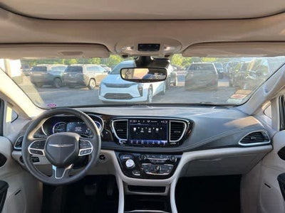 2022 Chrysler Pacifica Hybrid Limited