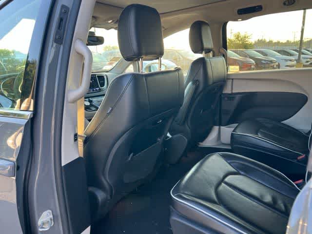 2022 Chrysler Pacifica Hybrid Limited