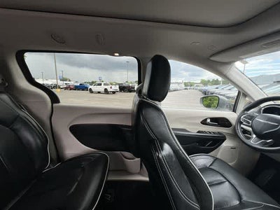 2022 Chrysler Pacifica Hybrid Limited