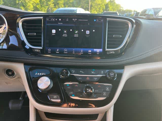 2022 Chrysler Pacifica Hybrid Limited