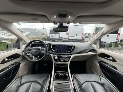 2022 Chrysler Pacifica Hybrid Limited