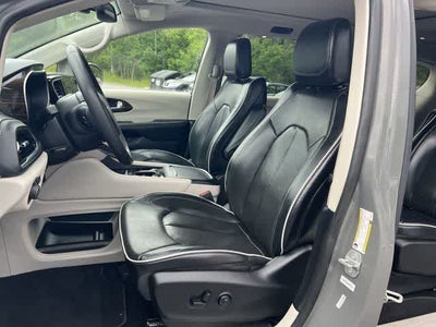 2022 Chrysler Pacifica Hybrid Limited