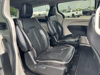 2022 Chrysler Pacifica Hybrid Limited