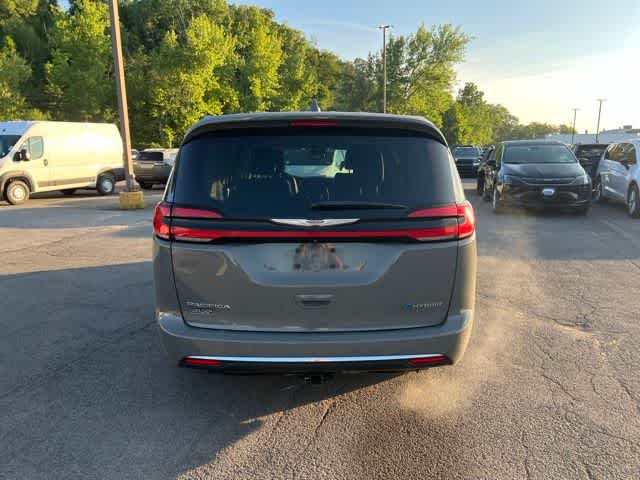 2022 Chrysler Pacifica Hybrid Limited