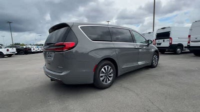 2022 Chrysler Pacifica Hybrid Limited