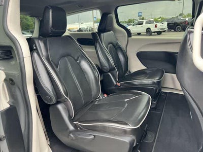 2022 Chrysler Pacifica Hybrid Limited
