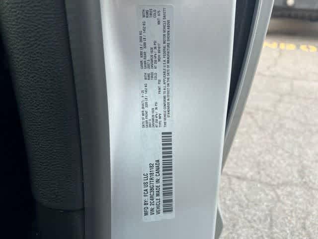 2026 Chrysler Pacifica Select AWD