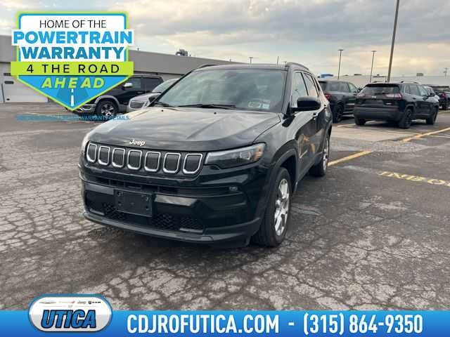 2022 Jeep Compass Latitude Lux