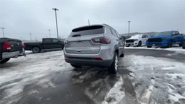 2022 Jeep Compass Latitude Lux 4x4