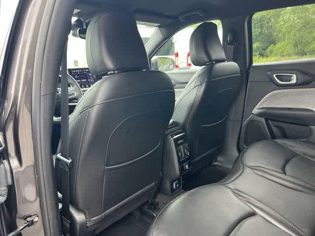 2023 Jeep Compass Latitude Lux FWD