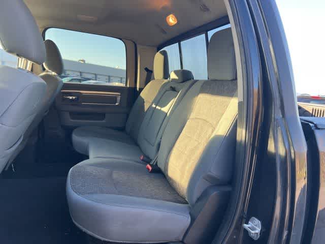 2017 RAM 1500 Big Horn Crew Cab 4x4 5'7' Box