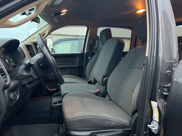 2020 RAM 2500 Tradesman Crew Cab 4x4 6'4' Box