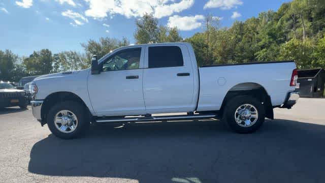 2024 RAM 2500 Tradesman Crew Cab 4x4 6'4' Box