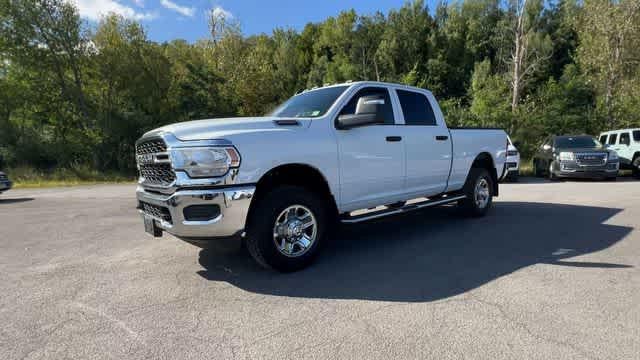 2024 RAM 2500 Tradesman Crew Cab 4x4 6'4' Box