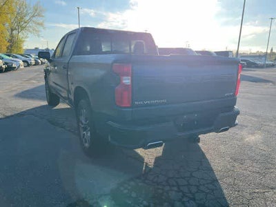 2021 Chevrolet Silverado 1500 4WD Crew Cab Short Bed RST