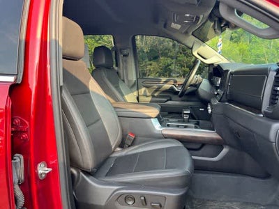 2024 GMC Sierra 1500 4WD Crew Cab Short Box SLT