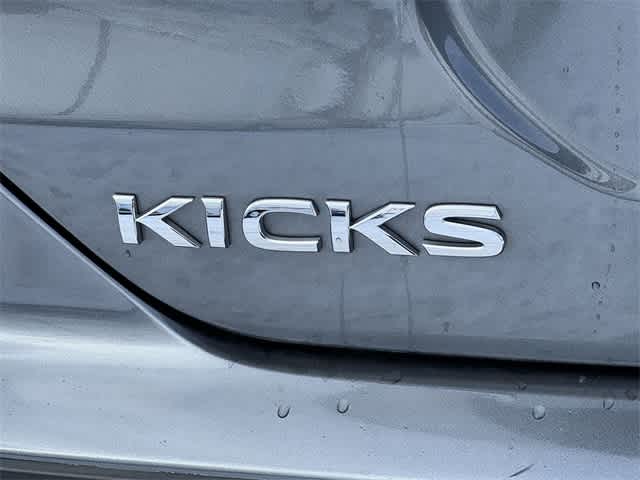 2024 Nissan Kicks SR Xtronic CVT