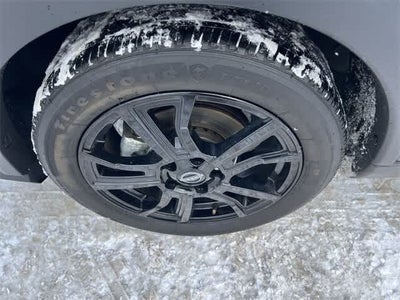 2024 Nissan Kicks SR Xtronic CVT