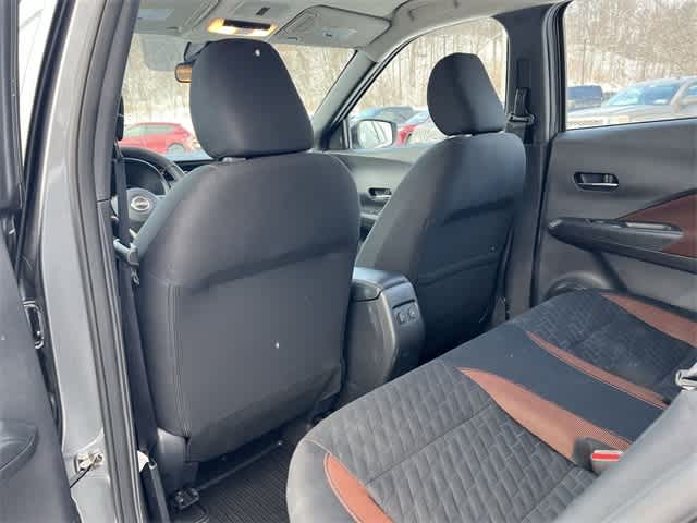 2024 Nissan Kicks SR Xtronic CVT