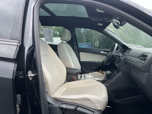 2021 Volkswagen Tiguan SE R-Line Black