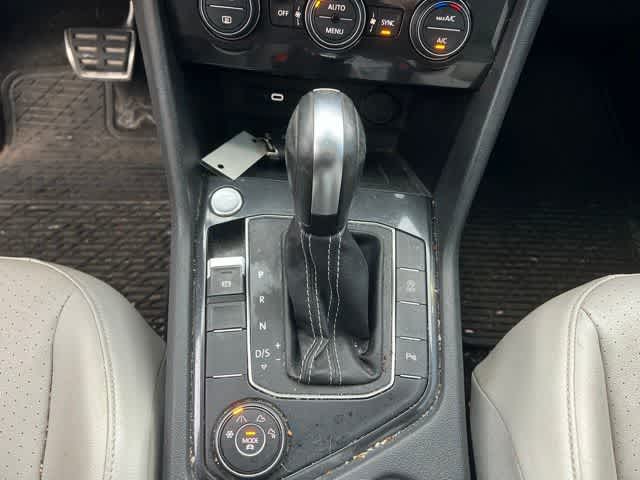 2021 Volkswagen Tiguan SE R-Line Black