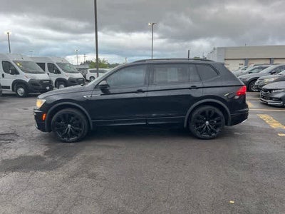 2021 Volkswagen Tiguan SE R-Line Black
