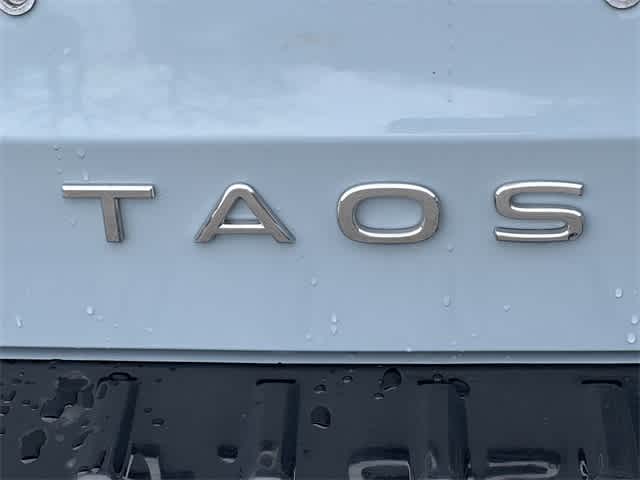 2025 Volkswagen Taos 1.5T SE Black