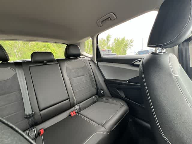 2023 Volkswagen Taos SE