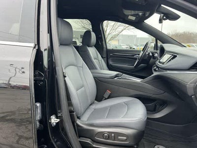 2023 Buick Enclave Essence AWD