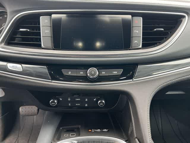 2023 Buick Enclave Essence AWD