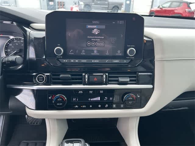 2022 Nissan Pathfinder SV 4WD