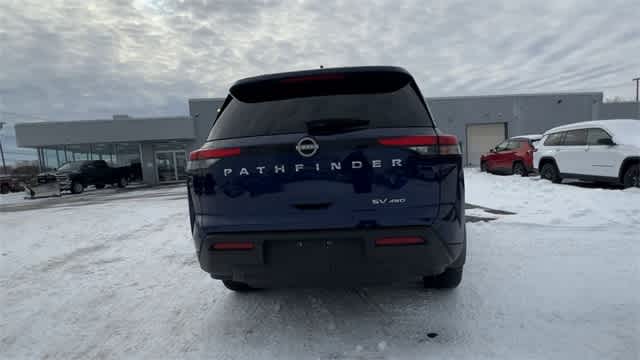 2022 Nissan Pathfinder SV 4WD