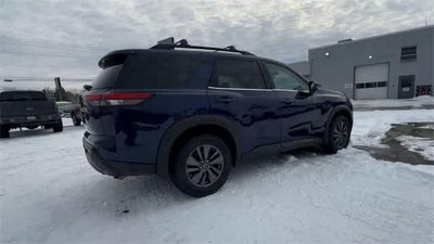 2022 Nissan Pathfinder SV 4WD