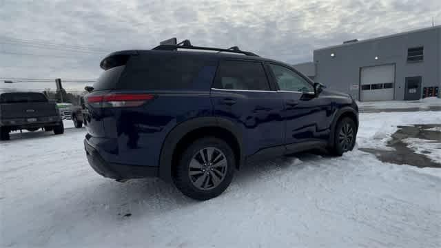 2022 Nissan Pathfinder SV 4WD