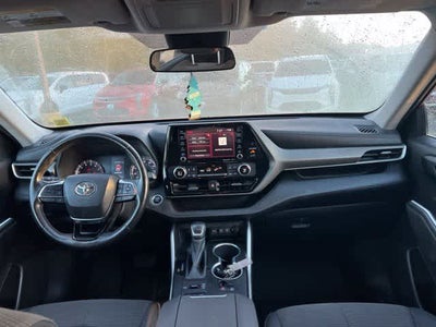 2020 Toyota Highlander LE