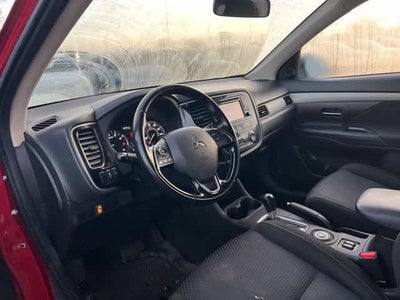 2016 Mitsubishi Outlander SE