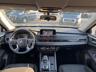 2022 Mitsubishi Outlander ES 2.5 S-AWC