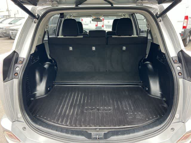 2018 Toyota RAV4 Hybrid XLE