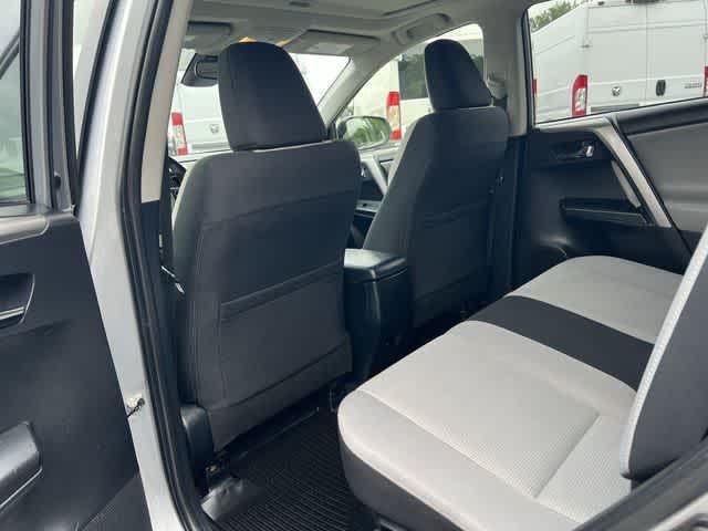 2018 Toyota RAV4 Hybrid XLE