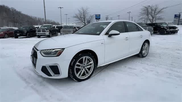 2021 Audi A4 Premium Plus 45 TFSI S line quattro S tronic