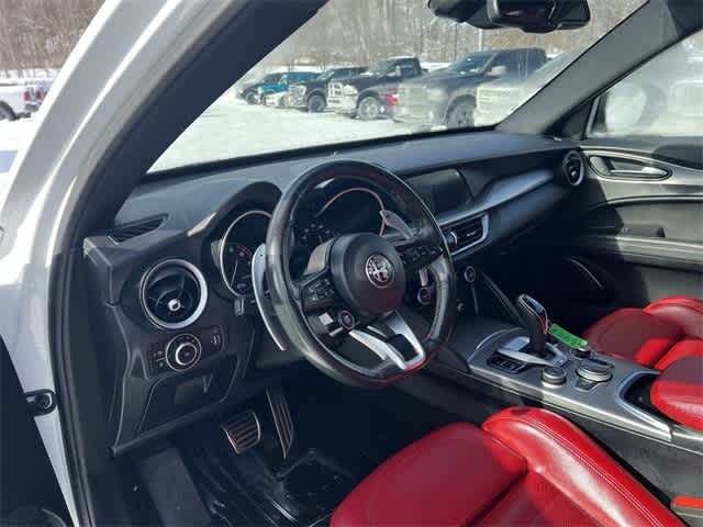 2022 Alfa Romeo Stelvio Veloce Ti AWD