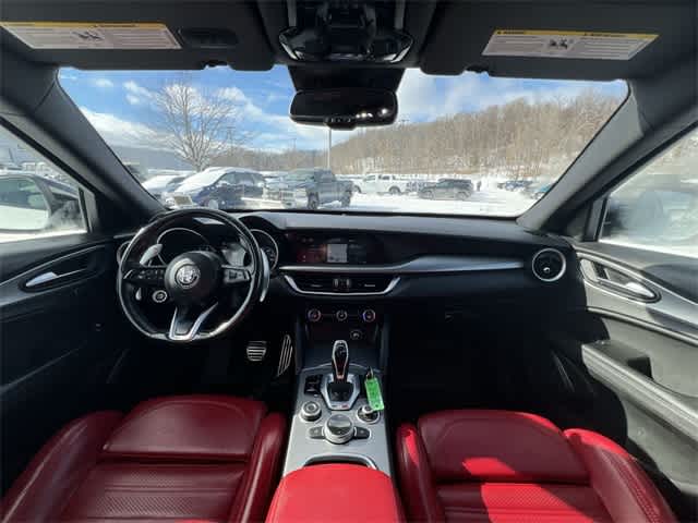 2022 Alfa Romeo Stelvio Veloce Ti AWD