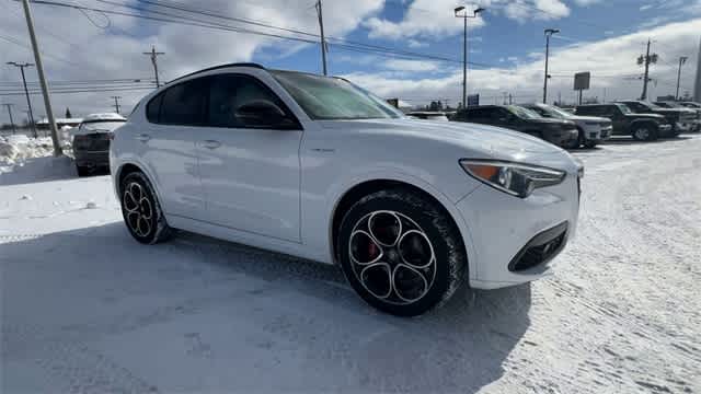 2022 Alfa Romeo Stelvio Veloce Ti AWD
