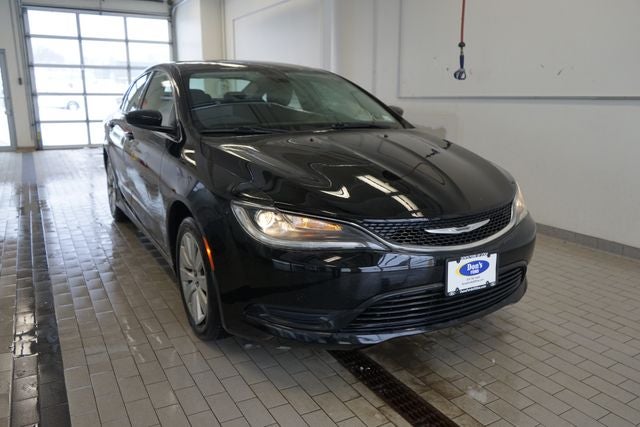 2015 Chrysler 200 LX