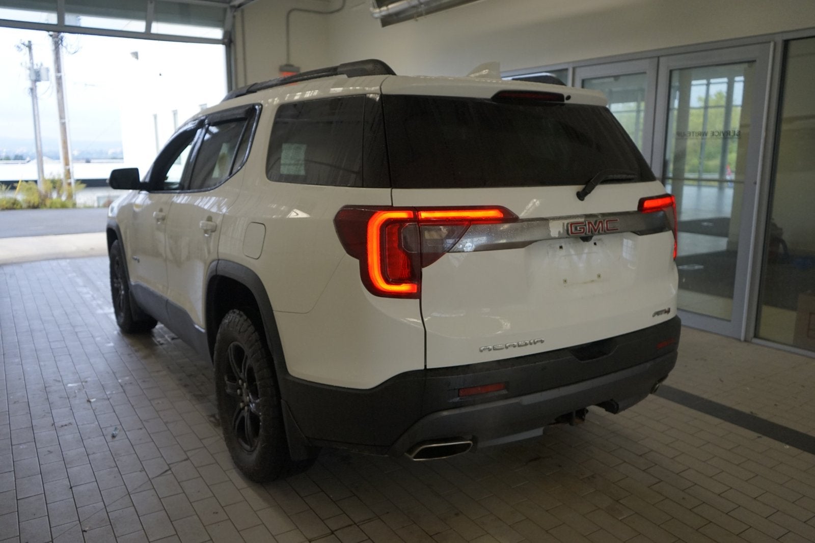2020 GMC Acadia AT4