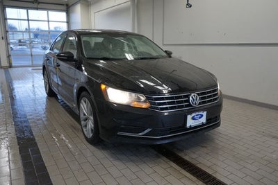 2019 Volkswagen Passat 2.0T Wolfsburg