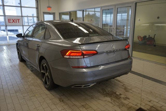 2021 Volkswagen Passat 2.0T R-Line