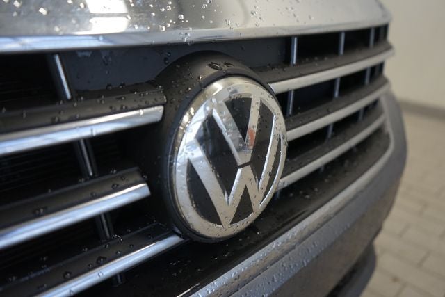 2021 Volkswagen Passat 2.0T R-Line