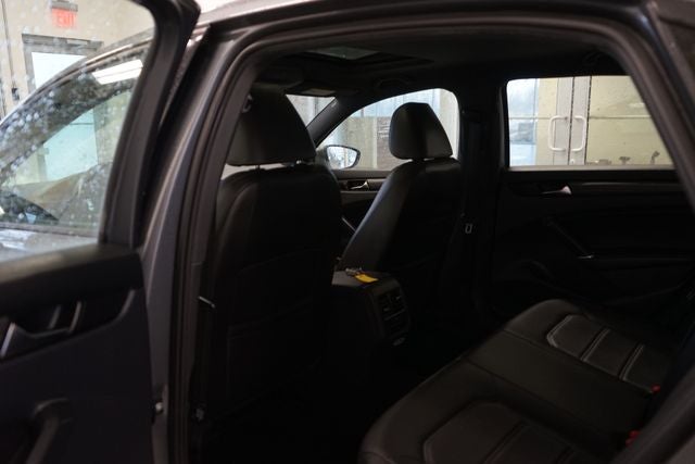 2021 Volkswagen Passat 2.0T R-Line